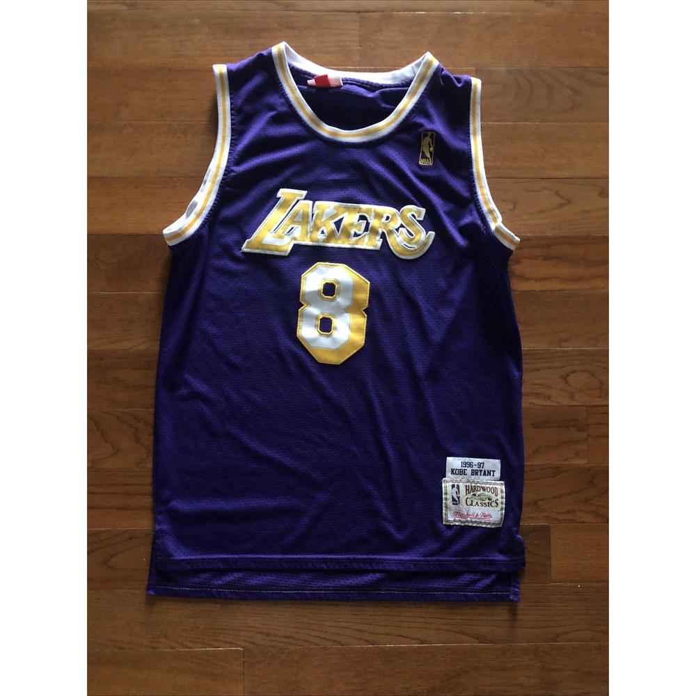 Mitchell & Ness Kobe Bryant #8 Los Angeles Lakers NBA Jersey Purple 96-97 Medium